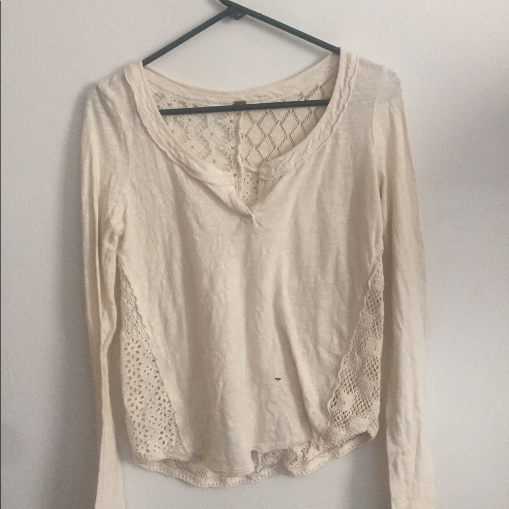 Free people patches of lace long sleeves top♥️